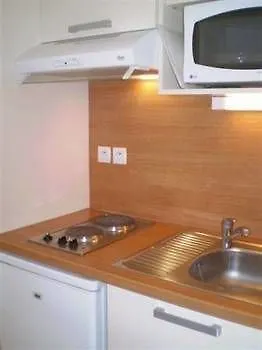 Sejours & Affaires Rennes Longs Champs Aparthotel 3*,
